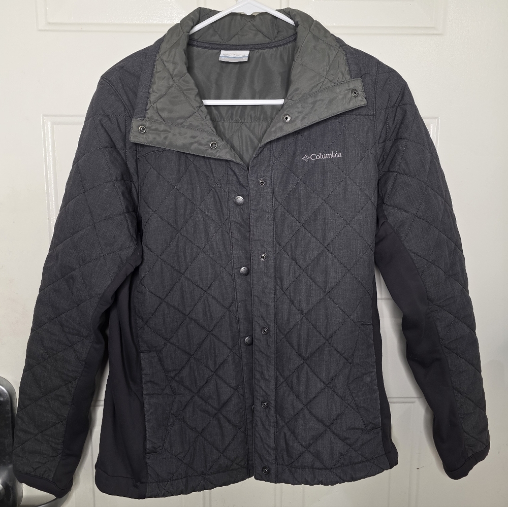 Columbia Women's‎ High Collar Snap Front Quilted Jacket Size Small